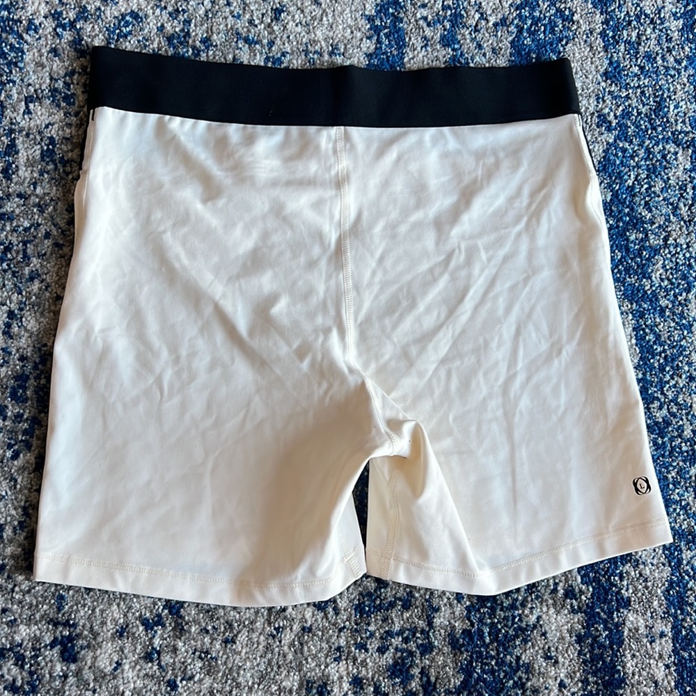 LE ORE Corso Crossover Biker Short in Canvas & Black
Le ORE large - Picture 7 of 8